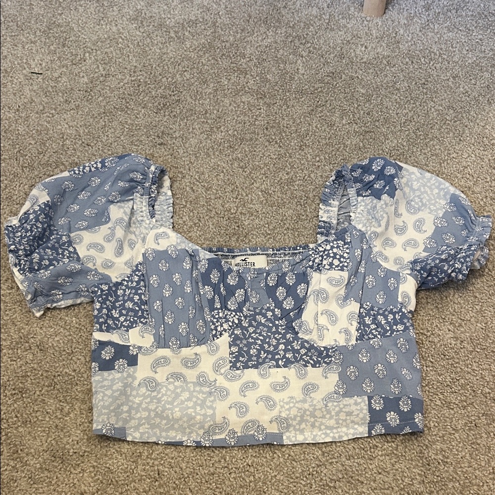 Hollister crop top